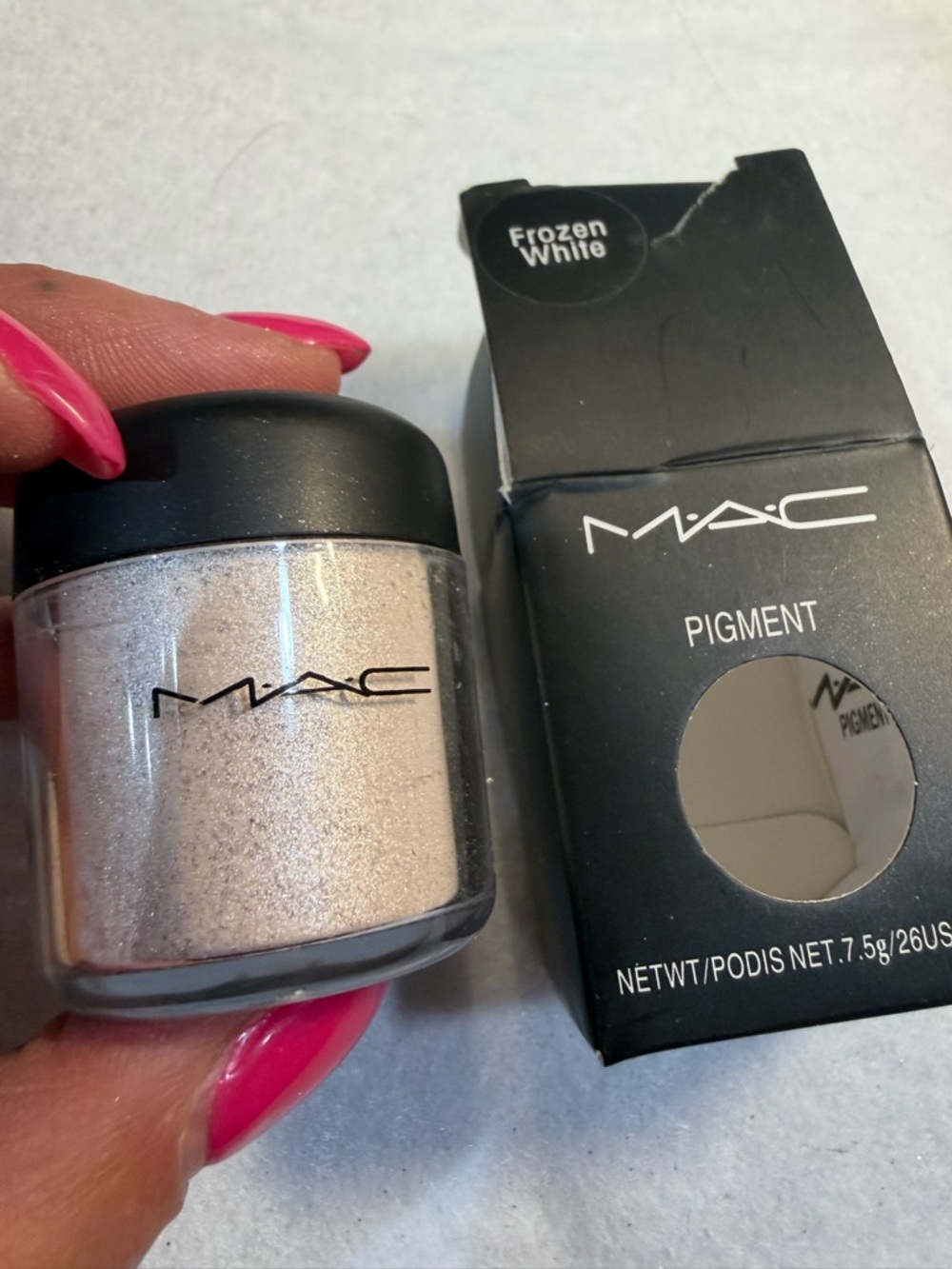 MAC Cosmetics Frozen White Pigment - Shimmery White Loose Powder